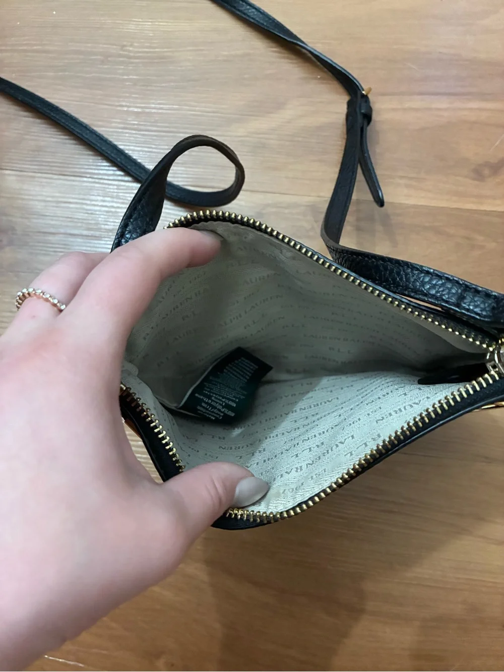 Ralph Lauren Leather Messenger Bag - Picture 4 of 6